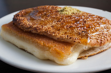 Lebanese Kenafeh