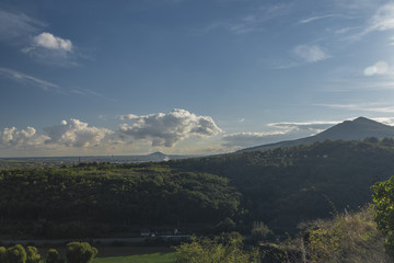Obraz premium Valley of rive Labe near Porta Bohemica