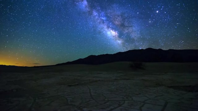 MoCo Tracking Astro TimeLapse of Galaxy at Dry Lakebed in Death Valley -Ground-