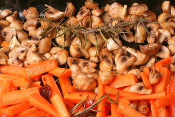 Pilze und Karotten 
