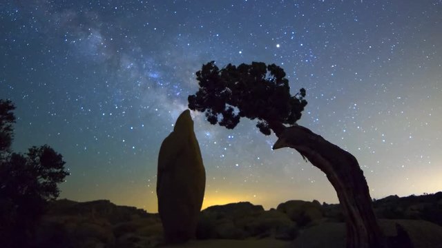 MoCo Dolly Astro TimeLapse of Galaxy thru Rock & Cypress in Joshua Tree 