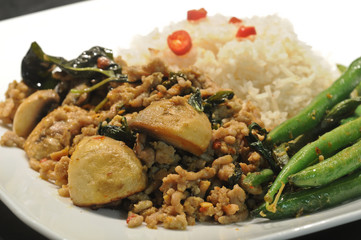 Thai minced prok basil stir fried with green beans