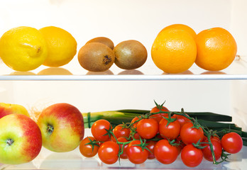 Obst und Gemüse im Kühlschrank
