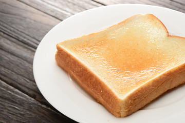 トーストとココナッツオイル