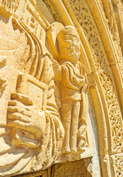 The sculptures of Noravank Monastery church