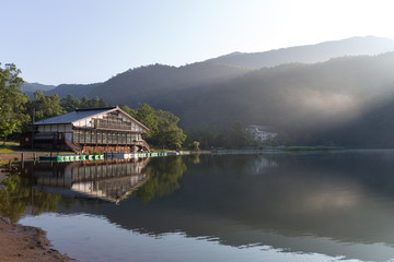 Fototapeta premium 湯の湖