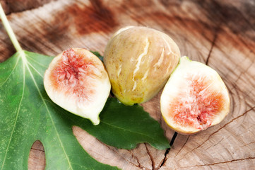Ripe figs - 123111171