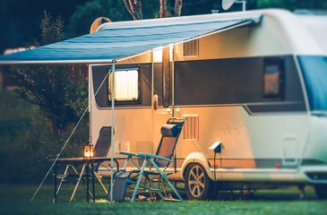 Photo sur Plexiglas Camping Caravaning de caravane de voyage