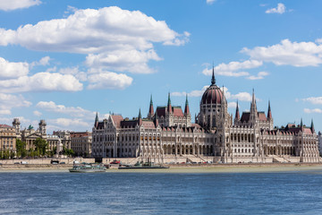Obraz premium Parlamentsgebäude in Budapest