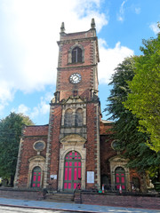 Fototapeta na wymiar St. Edmund King & Martyr Church in Dudley, UK.