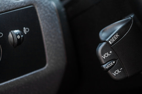 Car radio buttons