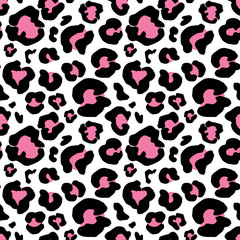 Leopard skin hand drawn. animal print drawing. Seamless Pattern. Vector Illustration.