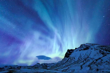 Poster Im Rahmen Die Nordlicht-Aurora drüben am Schneeberg © pigprox