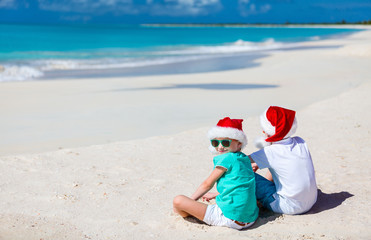 Fototapeta na wymiar Kids at beach on Christmas