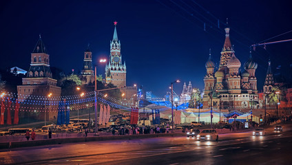 Fototapeta na wymiar Winter night landscape in the center of Moscow