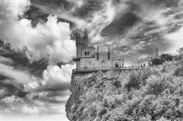 Naklejka premium Swallow's nest, scenic castle over the Black Sea, Yalta, Crimea