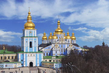 Fototapeta na wymiar Impressive Saint Michael cathedral in KIev, Ukraine