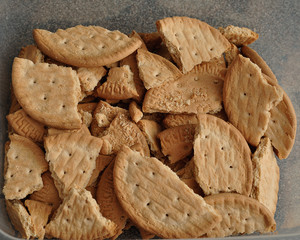 Crushed biscuits