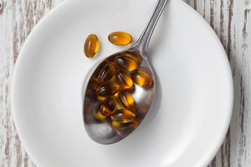 saw palmetto supplement antioxidant still life