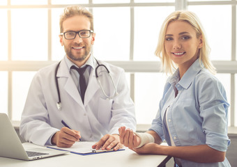 Fototapeta premium Doctor and patient