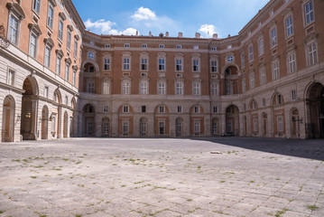 Obraz premium Courtyard of the Royal Palace in Caserta