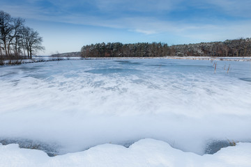 Weiher See Eis Eisdecke Schnee