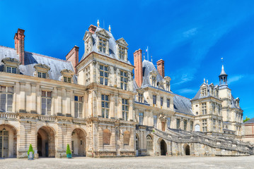 Fototapeta na wymiar Suburban Residence of the France Kings - facade beautiful Chatea