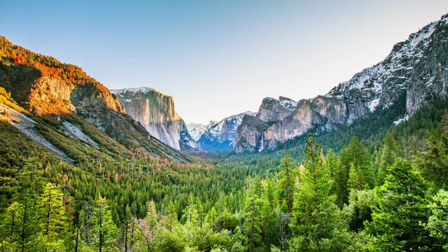 Time Lapse - Sunrise Moving Over Yosemite Valley, California, USA