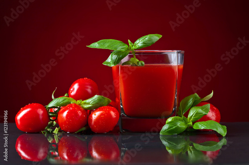 Помидоры томатный сок загрузить
