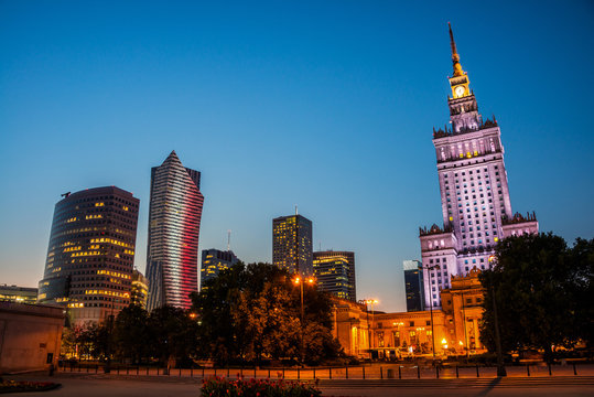 Fototapeta Illuminated Palace of Culture and Science in Warsaw, Poland