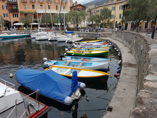Fototapeta na wymiar Hafen, Torri del Benaco, Gardasee
