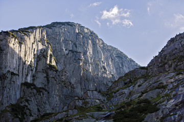 Fototapeta na wymiar beautiful rocky mountain wall in alps
