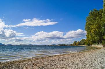 Herbstferien am schönen Bodensee Radolfzell Mettnau mit blauen Himmel