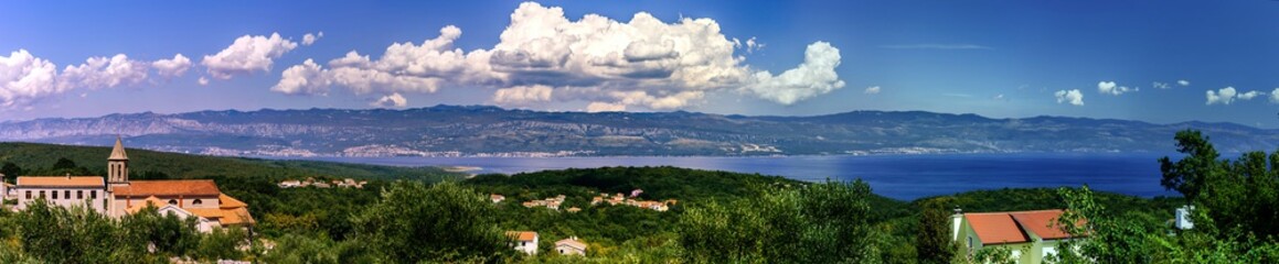 Fototapeta na wymiar Wide panoramic view of Adriatic sea in Croatia