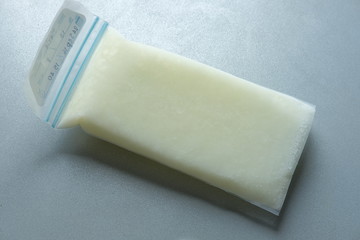Frozen breast milk storage bags