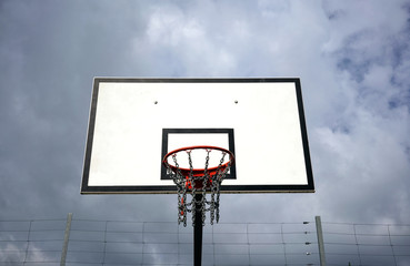 basketball hoop and sky