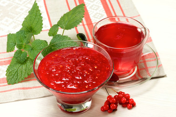 jam and drink from Schisandra chinensis © leonid_shtandel