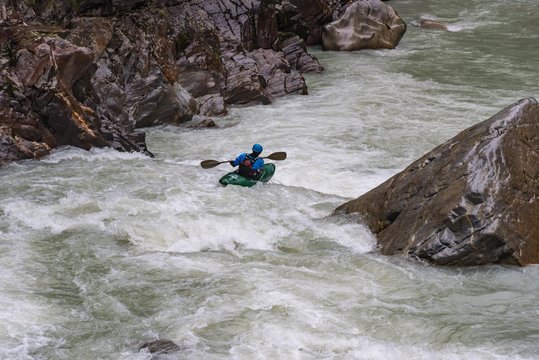 Kajak im Wildwasser