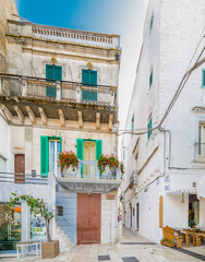 Fototapeta na wymiar white houses of village in Apulia