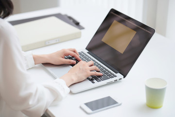 ビジネスシーン・キーボード