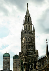 Fototapeta na wymiar Clock Tower MarienPlatz