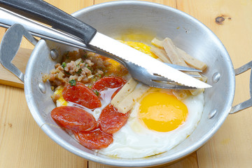 Indochina pan-fried egg with pork and toppings, Breakfast food in Thai style