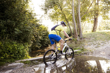 Fototapeta premium Mountainbiker