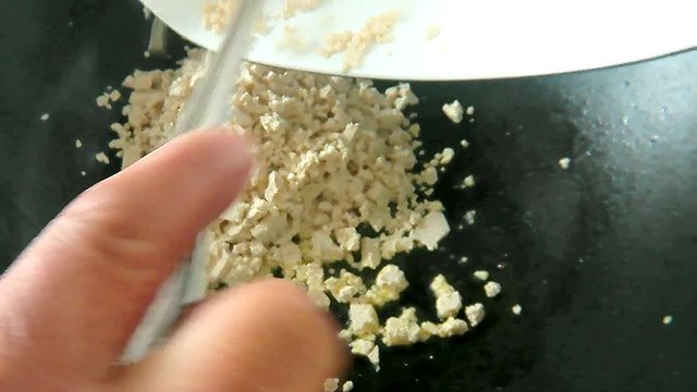 Tofu im Wok anbraten