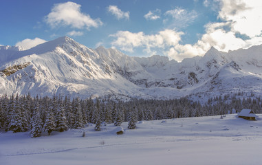 Fototapeta na wymiar Beautiful scenery of the great snowy mountain peaks