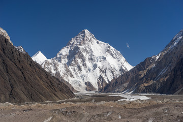 Prachtige K2-berg en Baltoro-gletsjer