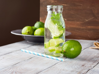 Detox water with limes and mint