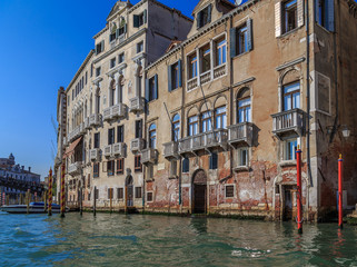 Fototapeta na wymiar Venice, the parish of St. Stephen, a view of the building with water