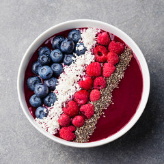 Mixed smoothie bowl raspberry blueberry chia seeds