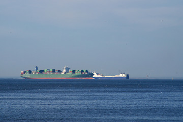 Containerschiff in der Nordsee
